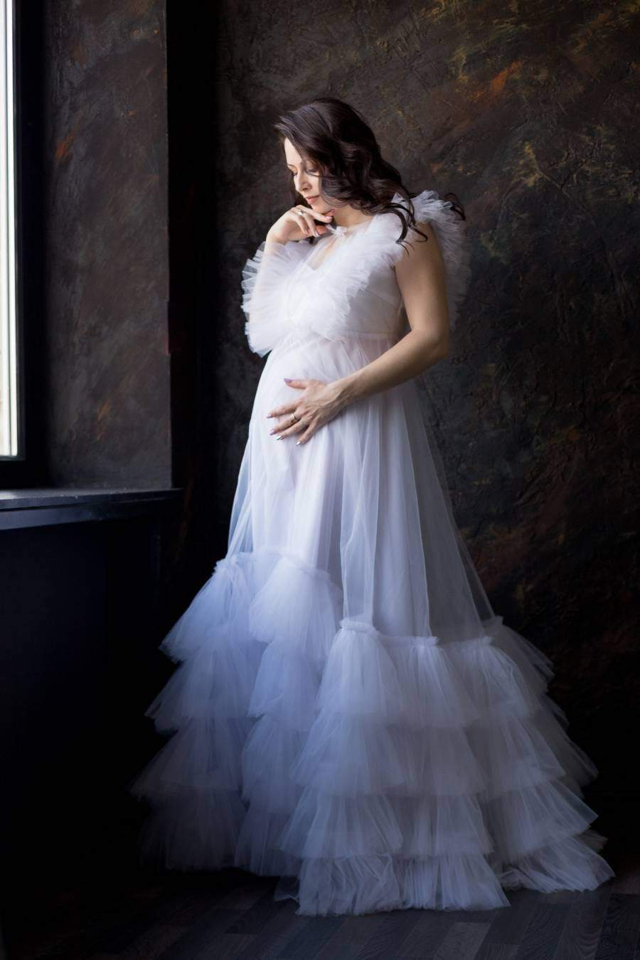Polyester Plain Prewedding Photoshoot Gown On Rental at Rs 1200/piece in  Ahmedabad